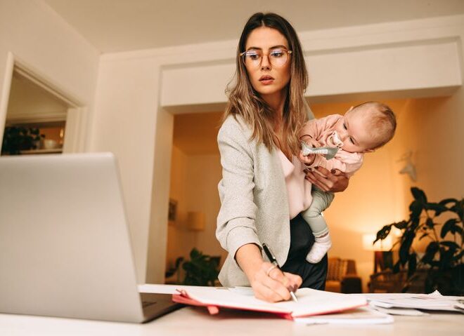 “Bu qadınlar işə 1 saat gec gəlib, 1 saat tez getməlidir”
