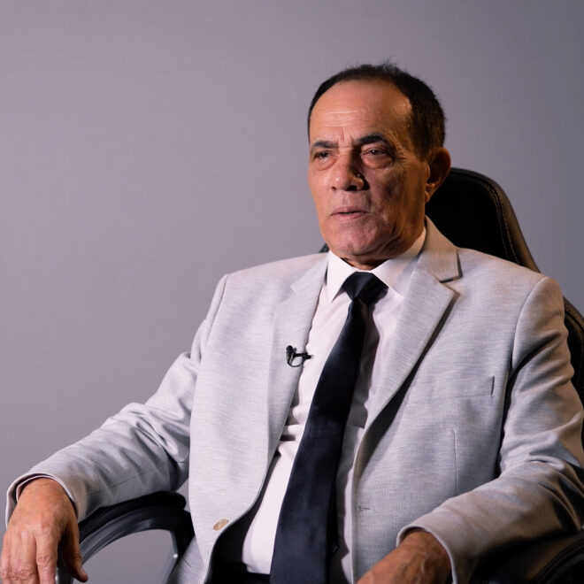 Məşhur müğənni həmkarının maşının cızanda kameraya düşüb