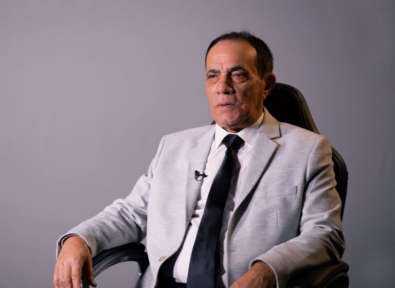 Məşhur müğənni həmkarının maşının cızanda kameraya düşüb