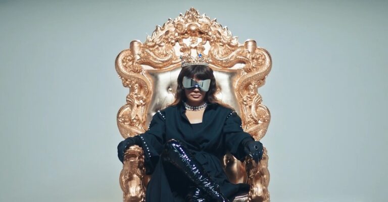 Hiss obrazdan obraza  girdi