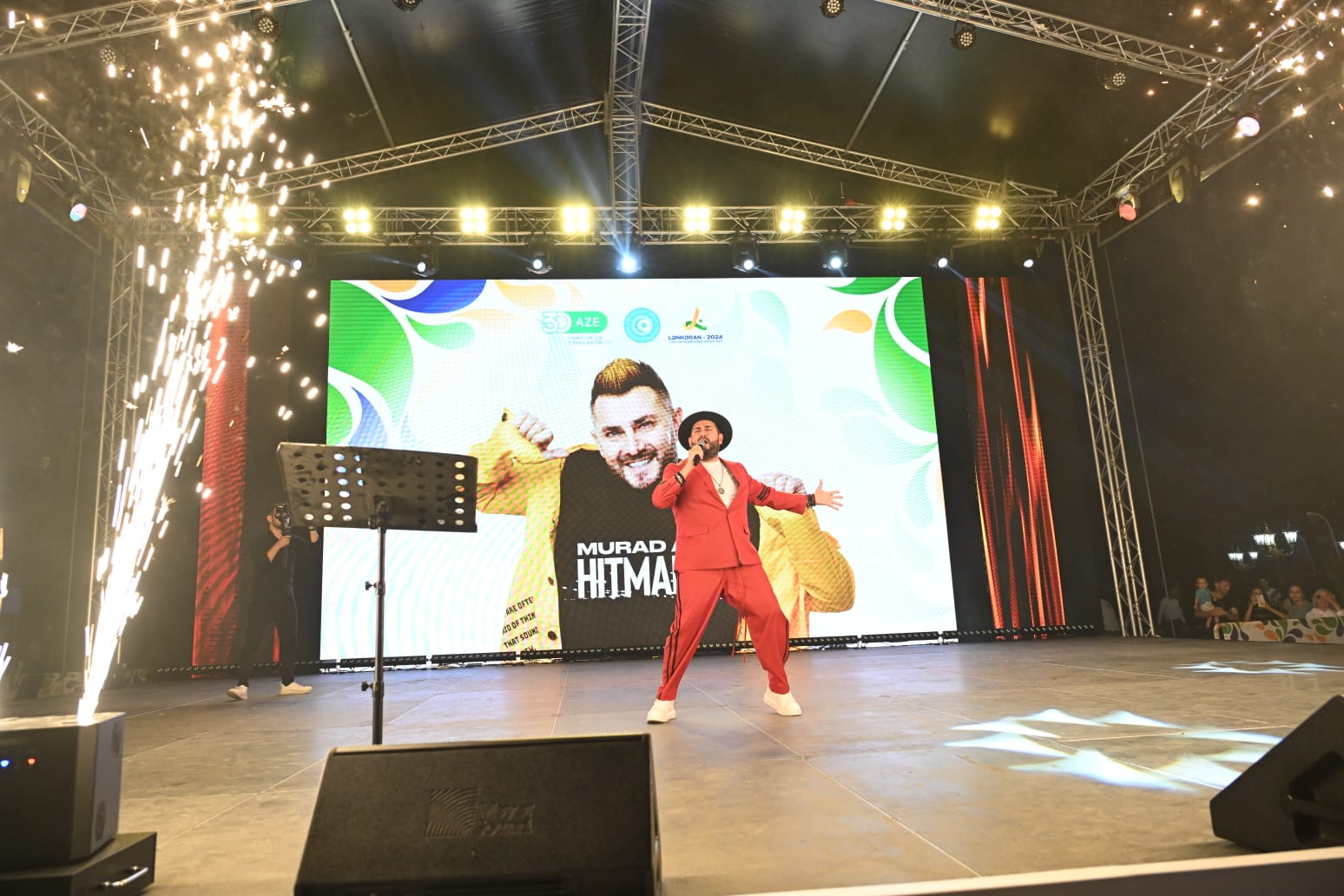Murad Arif Lənkəranda sevənləri üçün oxudu