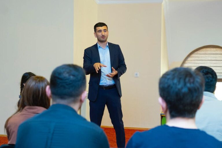 Yeni açılmış “Zəfər” liseyinə baş icraçı direktor Tural Abasquliyev təyin olundu