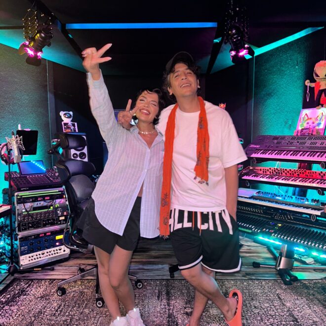 Hiss türkiyəli məşhurla bir arada