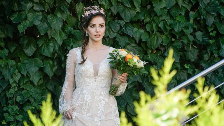 Məşhur türk aktrisa Azərbaycan filminə çəkiləcək