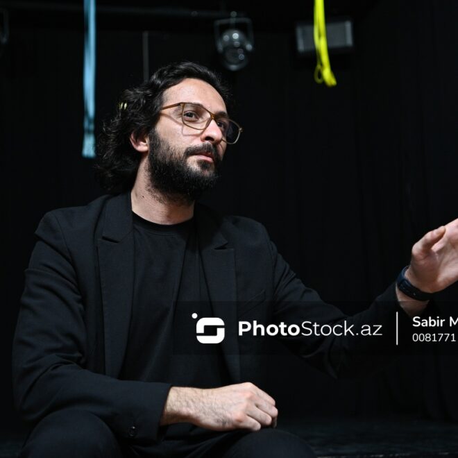 Ziya Ağa teatrdan qovulub?