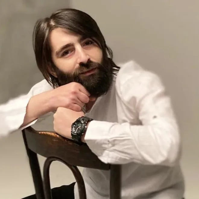 “Efiri monopolistlər doldurub”  – Xosedən Murad Arifə dəstək