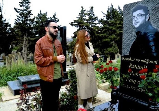 Elnarədən tənqidlərə cavab: “Kimin məzarında çəkilməlidir?