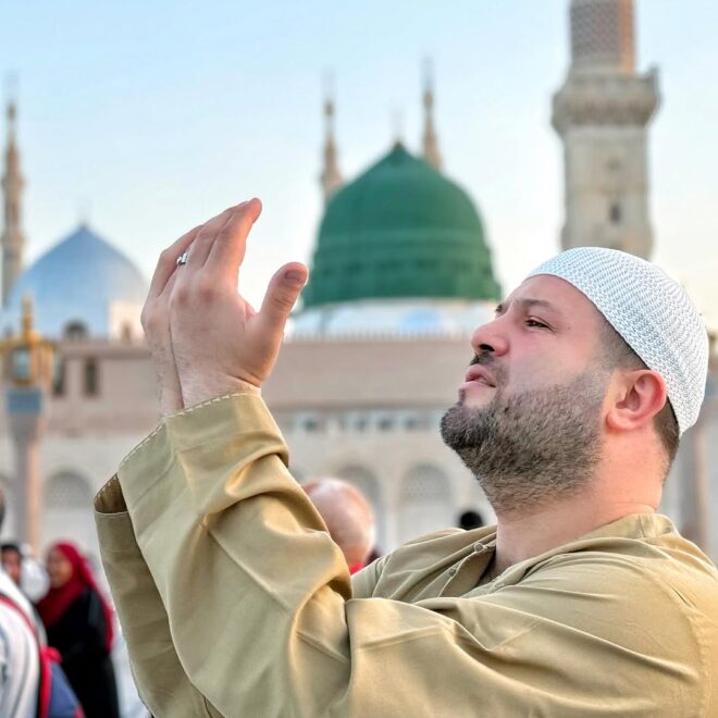 Elnur Mədinəyə getdi