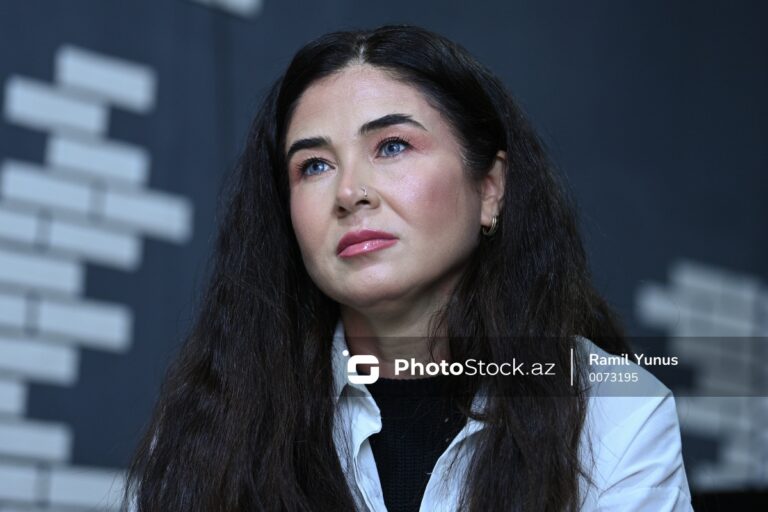 Elnarə Xalq artistinə klip çəkdi