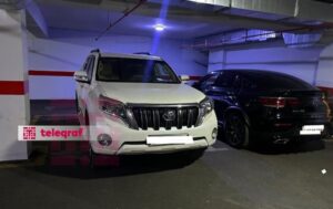 Klinika direktoru arvadını sevgilisinə görə güllələyib