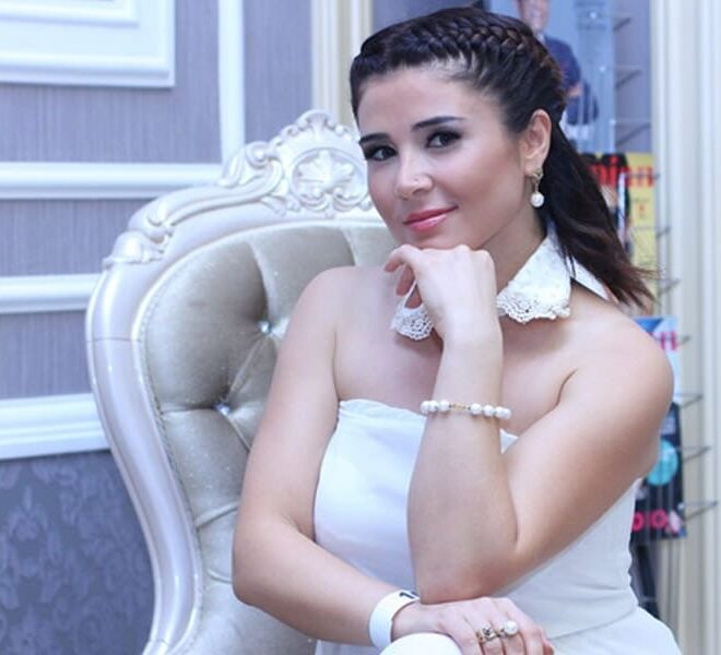 “Deyəsən kimlərinsə bazarına girmişəm, yerini dar eləmişəm” – Elnarə