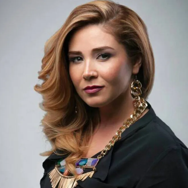 Dünya mediası Elnarə Xəlilovanı “sehrli səs” adlandırdı