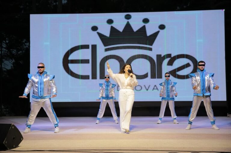 Elnarə tələbələri ilə “Musiqili Bakı”da oxudu – Fotolar