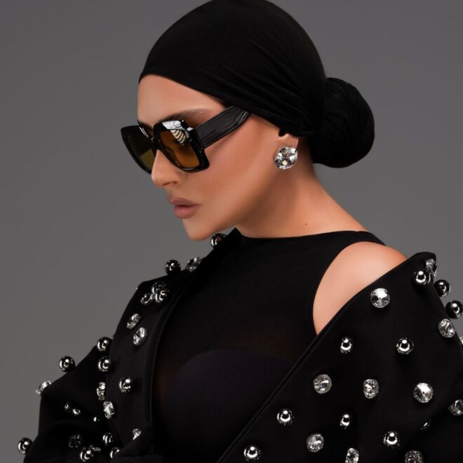 Zülfiyyə Xanbabayeva “Gəl” deyir