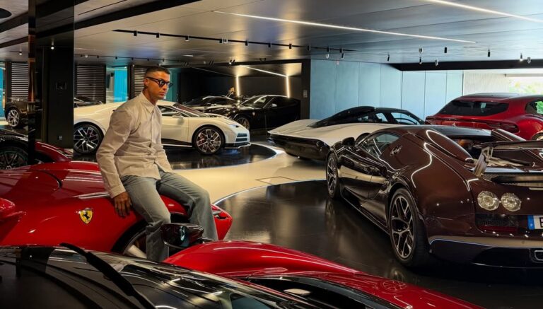 Ronaldo milyon dollarlıq qarajını nümayiş etdirdi