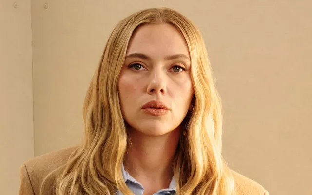 Scarlett Johanssonun brendi bağlanır