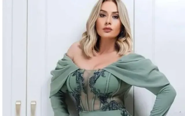 Roza Emre Altuğla klip çəkdirir