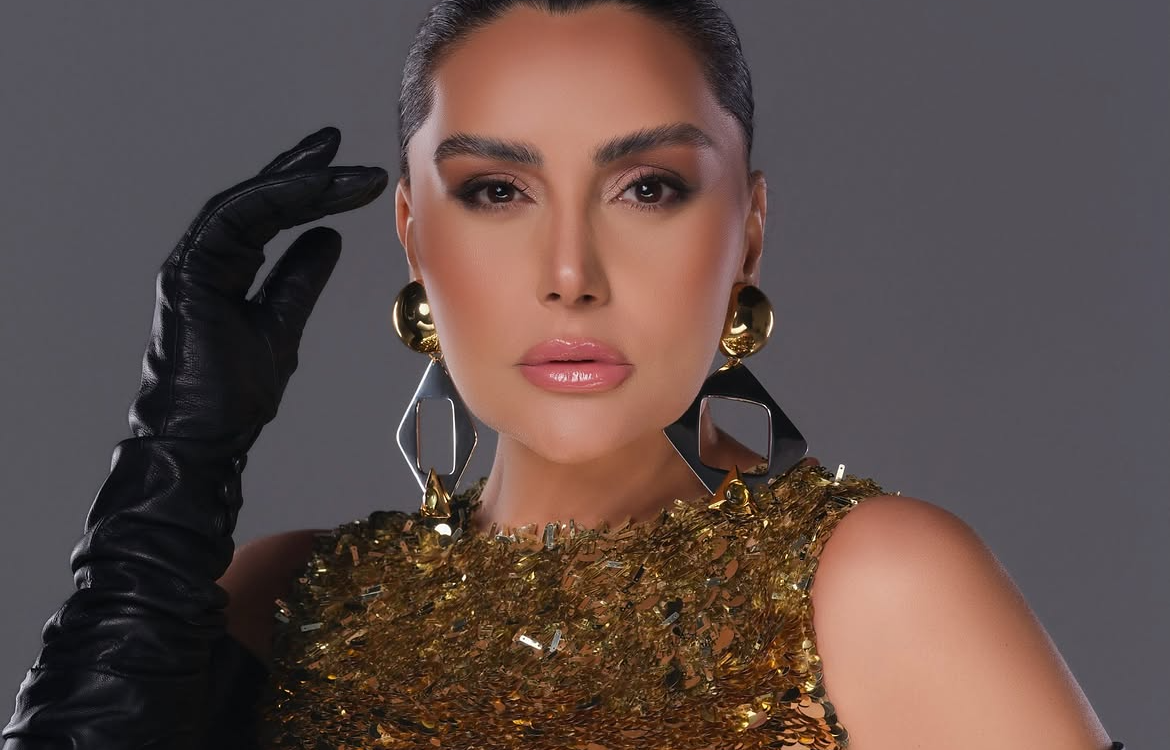 Zülfiyyə əsas ulduz kimi səhnəyə çıxdı – Video
