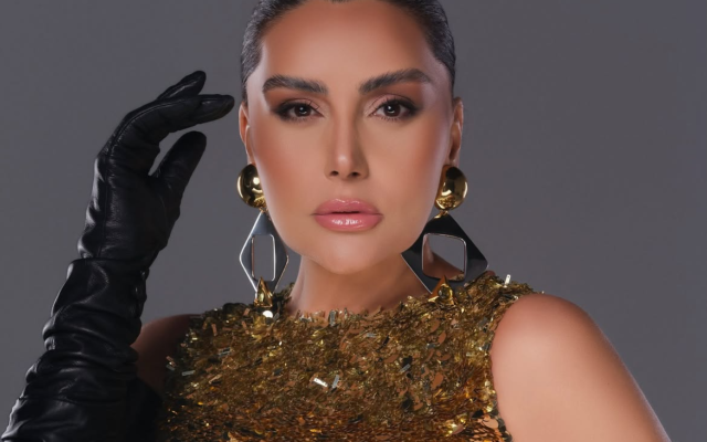 Zülfiyyə əsas ulduz kimi səhnəyə çıxdı – Video