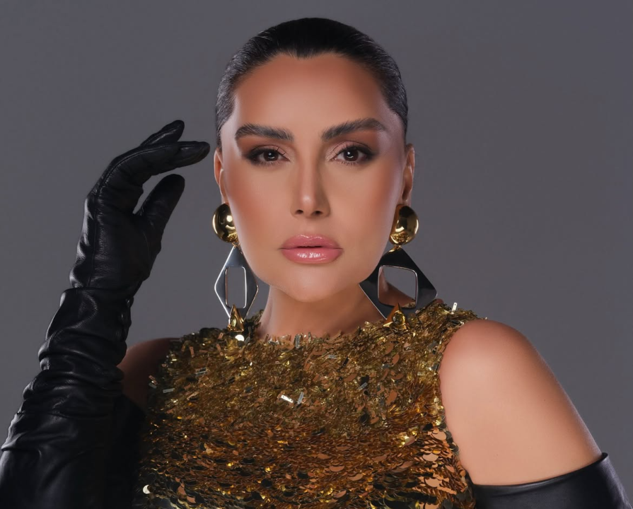 Zülfiyyə əsas ulduz kimi səhnəyə çıxdı – Video