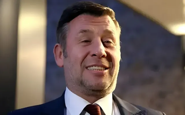 Metin Şentürk əməliyyatdan sonra səhnəyə çıxdı