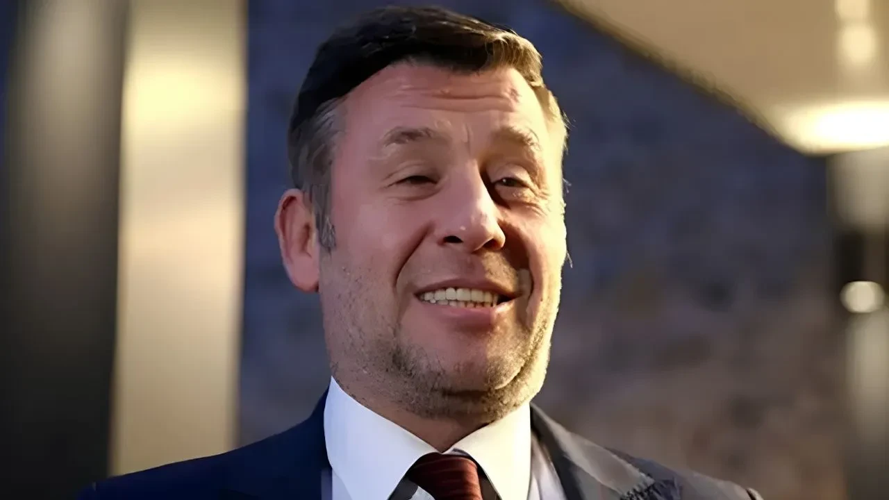 Metin Şentürk əməliyyatdan sonra səhnəyə çıxdı