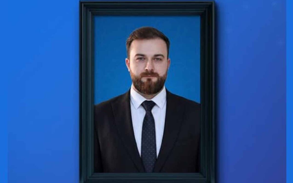 Şəkiyə evlilik ildönümünü qeyd etməkçün gedibmiş
