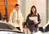 Kendall Cenner və Dakota Conson axşam yeməyində görüntüləndi