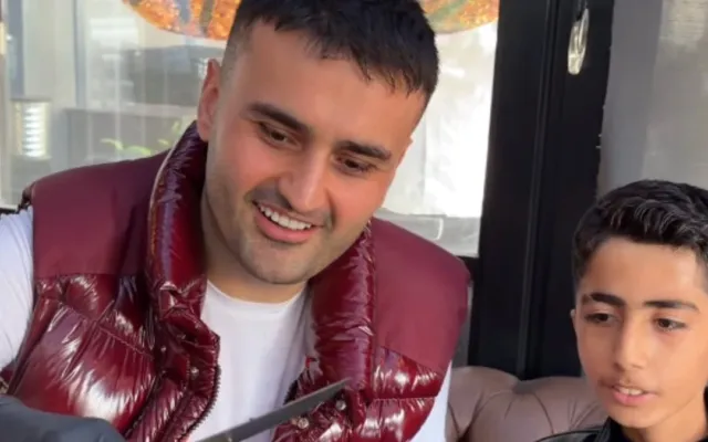 CZN Burak 12 yaşlı iranlı musiqiçi ilə görüşdü