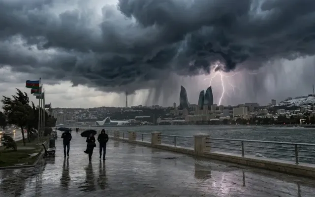 Bakıda hava KƏSKİN DƏYİŞİR – Leysan, şimşək, dolu və qar GƏLİR
