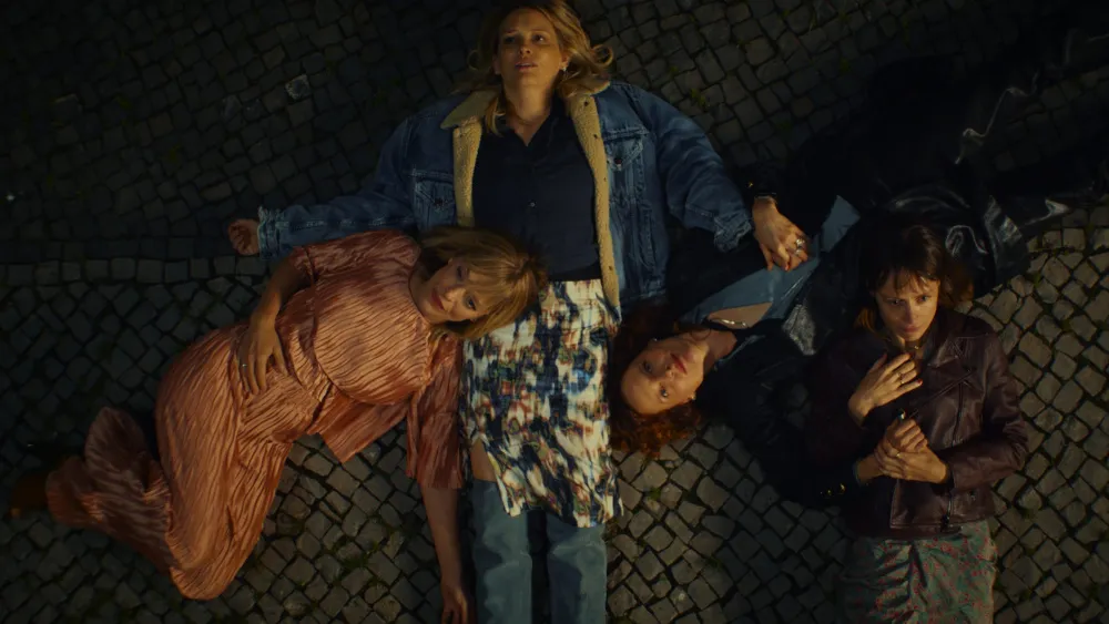 'Raging Moms' filmi beynəlxalq satışa çıxarıldı