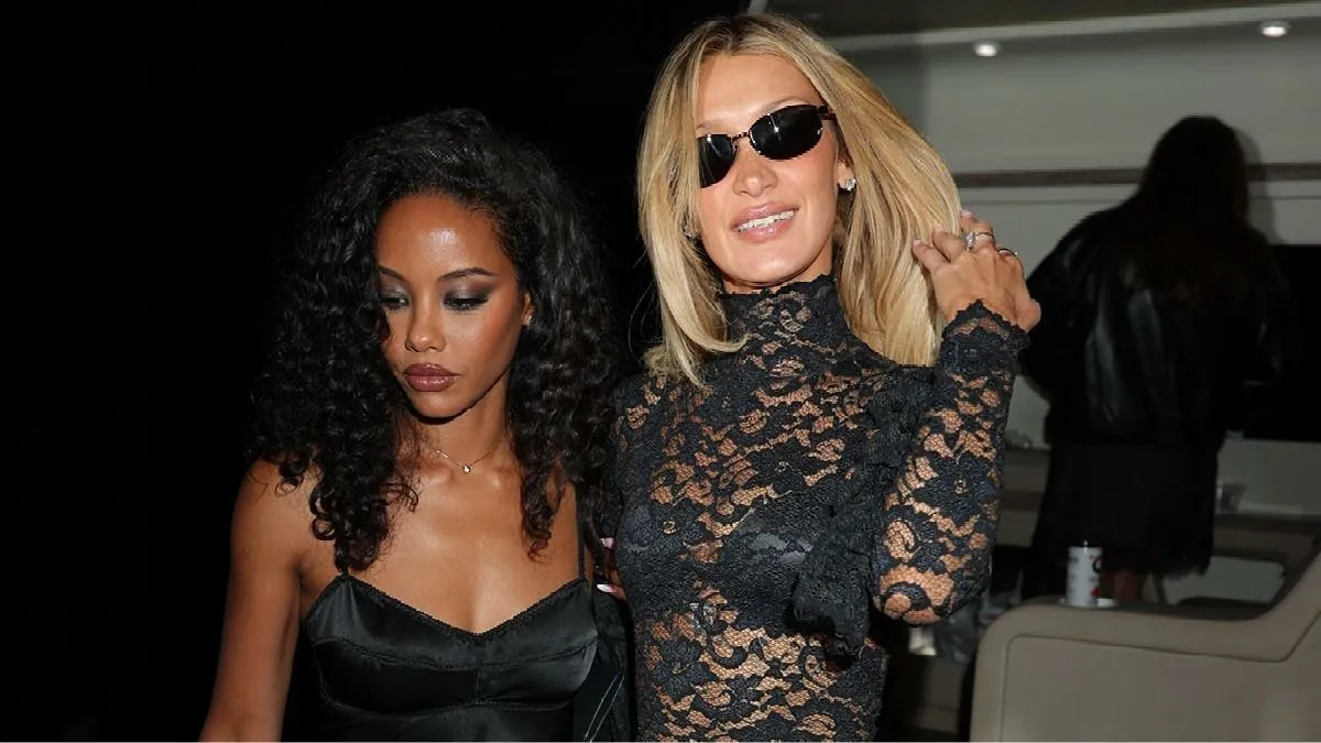 İrina Şeyk Victoria’s Secret aftepatiyə cəsarətli geyimlə qatıldı