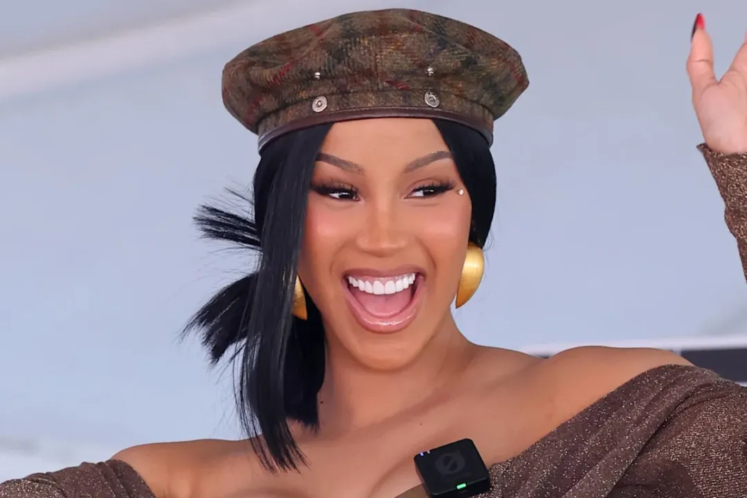 Cardi B Tiny Desk performansında möhtəşəm çıxış etdi