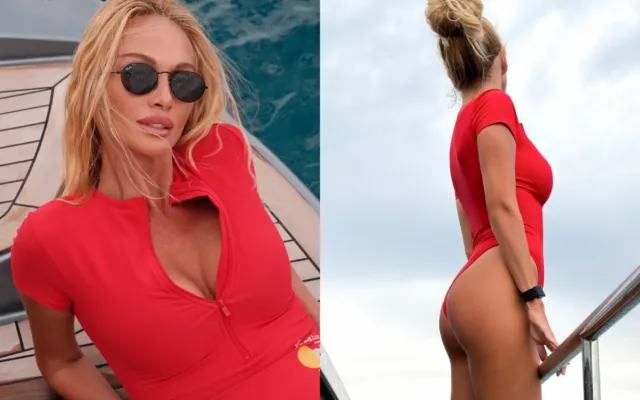 Viktoriya Lopyoryova Malibu xilasedicisi obrazında